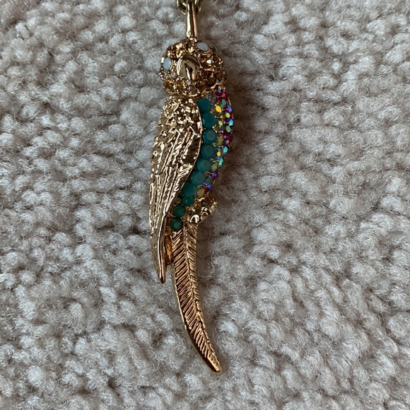 Necklaces - Picture 4 of 4